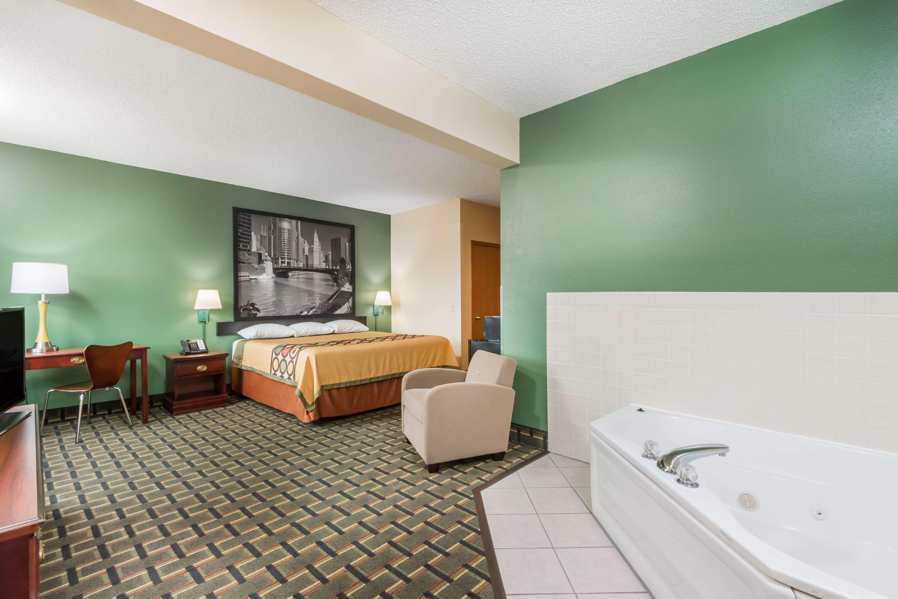 Super 8 By Wyndham Mt. Carmel Il Otel Mount Carmel Dış mekan fotoğraf