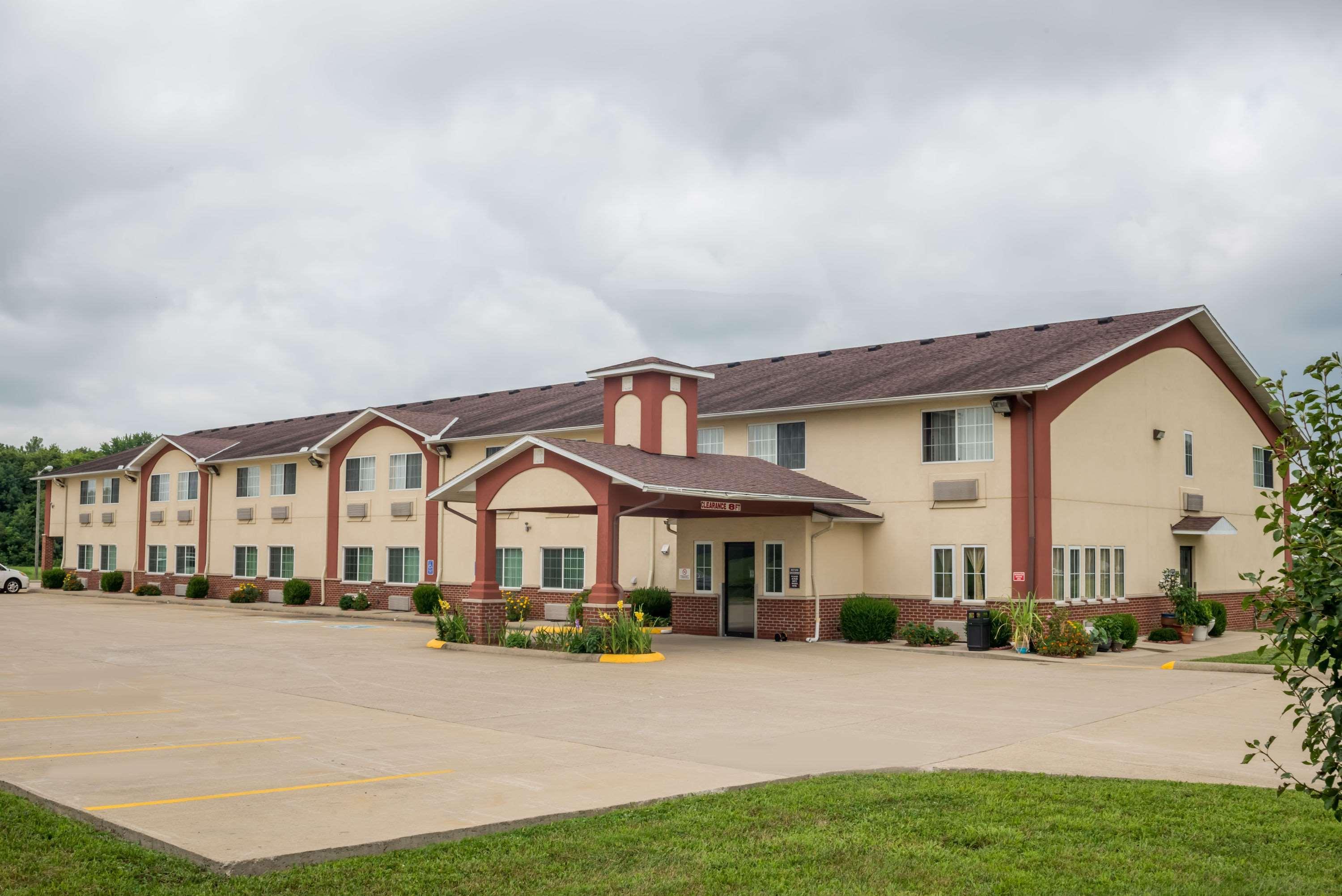 Super 8 By Wyndham Mt. Carmel Il Otel Mount Carmel Dış mekan fotoğraf